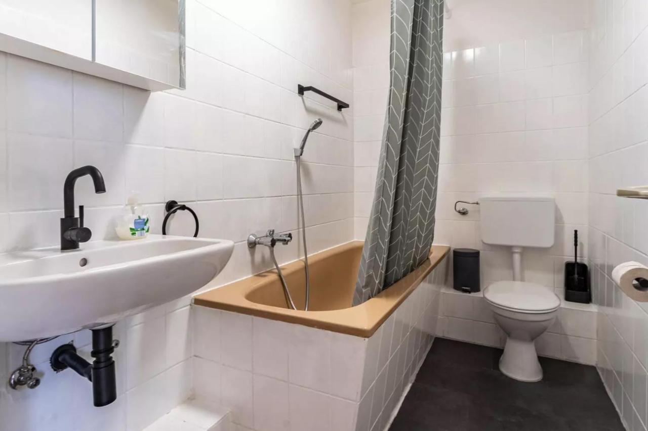 Next Home - Free Parking & Wifi - Badewanne Duisburgo Exterior foto