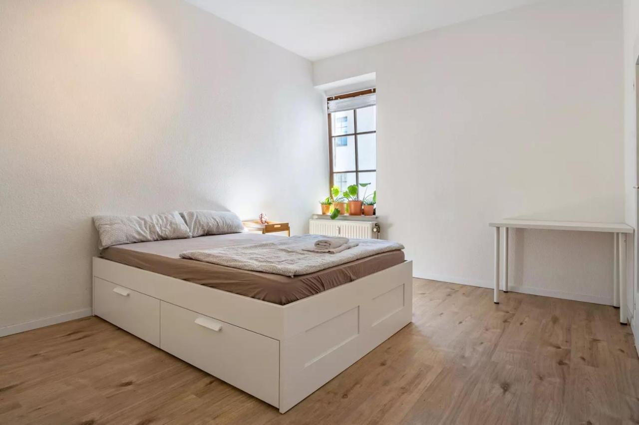 Next Home - Free Parking & Wifi - Badewanne Duisburgo Exterior foto